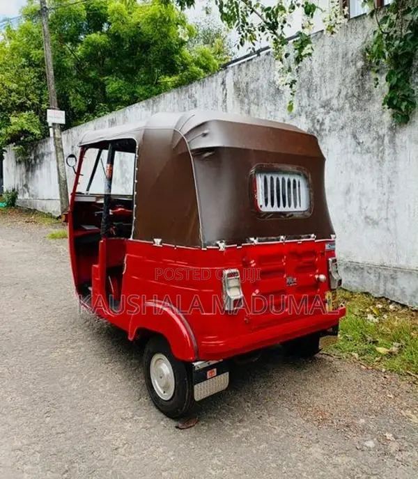 Bajaj RE Three Wheeler 2002