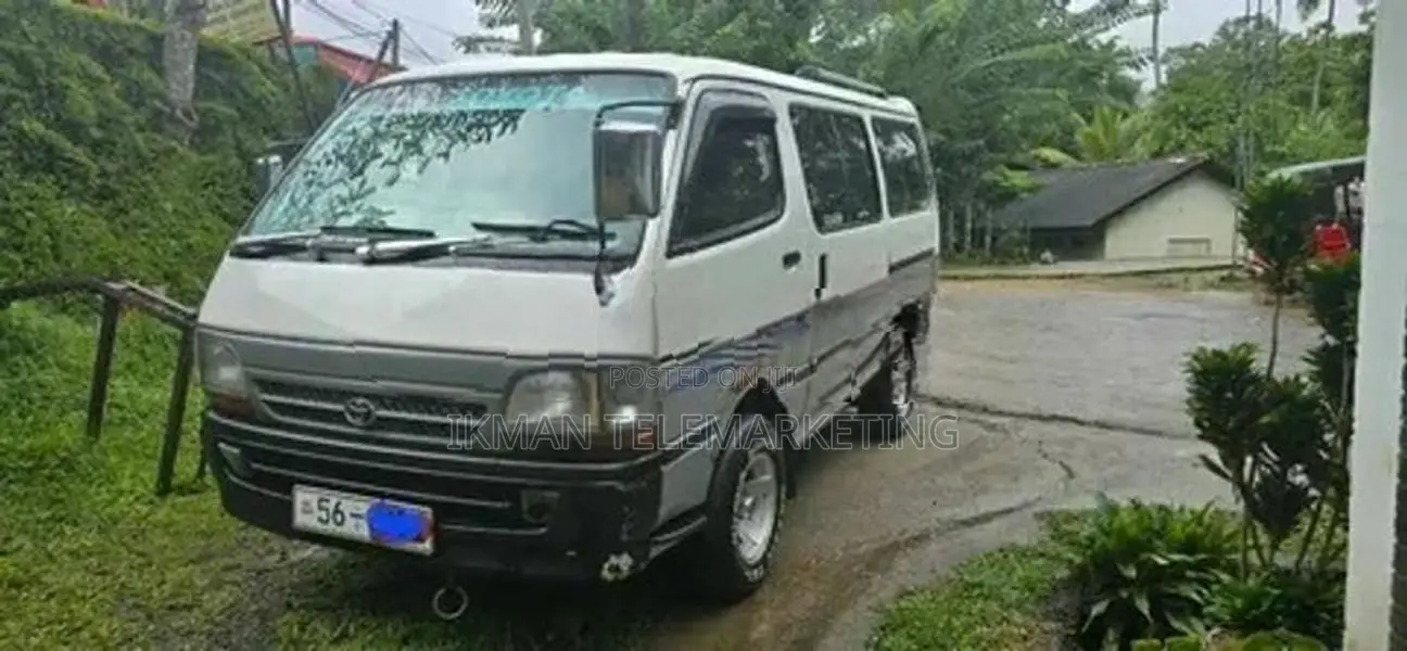 Toyota Dolphin LH102 1990