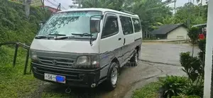 Toyota Dolphin LH102 1990