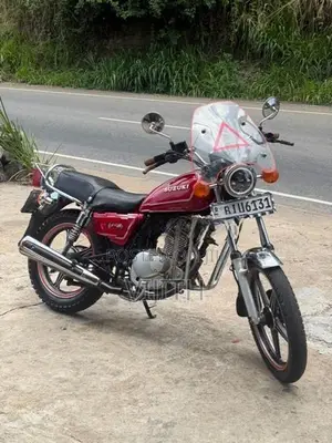 Suzuki GN 125 2020