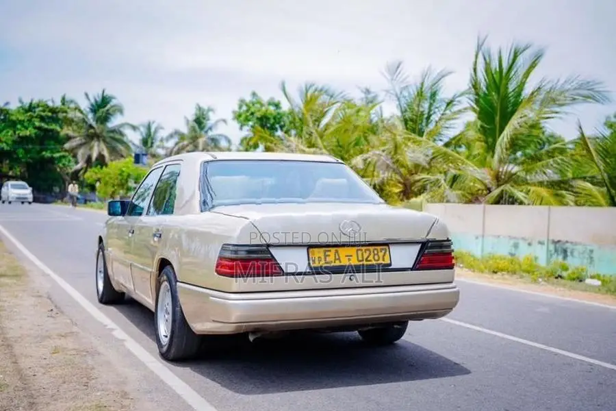 Mercedes Benz E200 1986