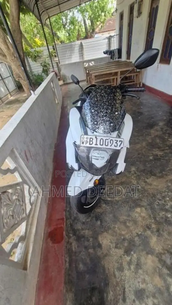 Suzuki Burgman 125 2020