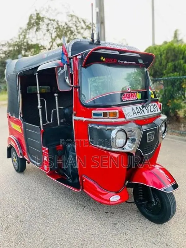 Bajaj RE 2014