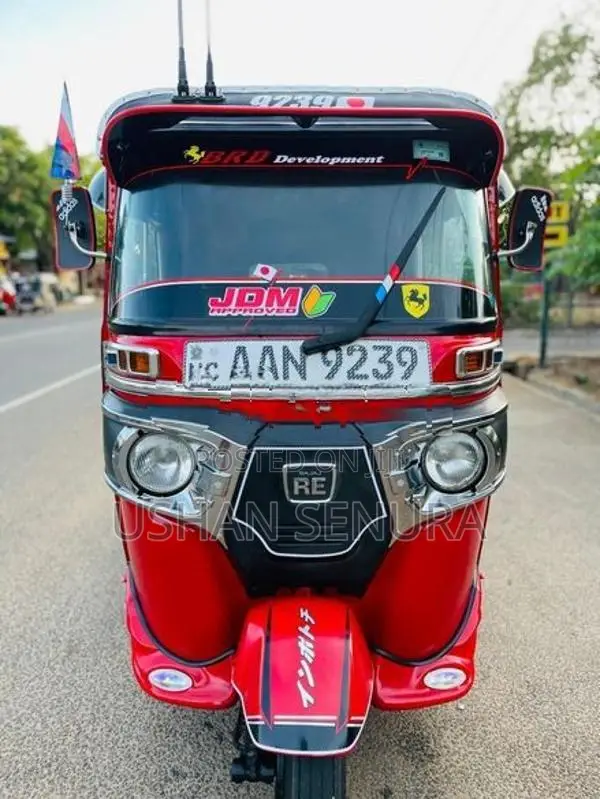 Bajaj RE 2014