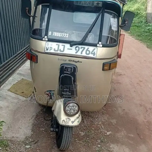 Bajaj RE 2004
