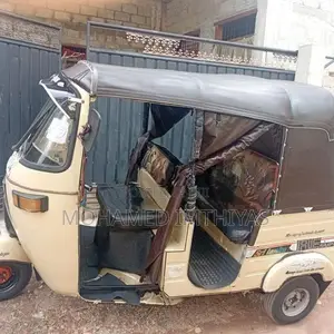Bajaj RE 2004