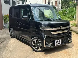 Suzuki Spacia XS Custom Turbo 2024