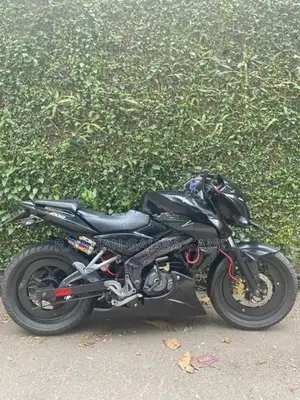 Bajaj Pulsar N160 2018
