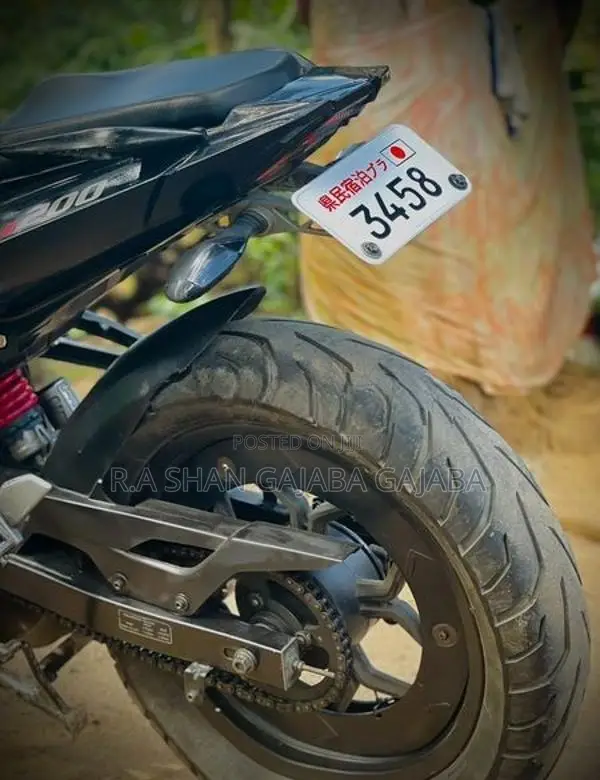 Bajaj Pulsar N160 2018