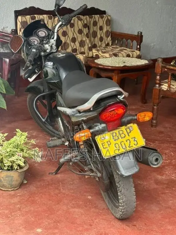 Bajaj Platina 100 2014