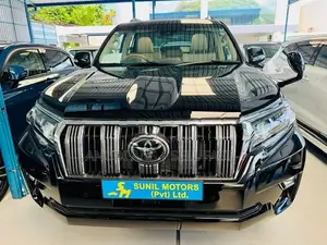 Toyota Land Cruiser Prado TRJ150 TX Limited un 2023