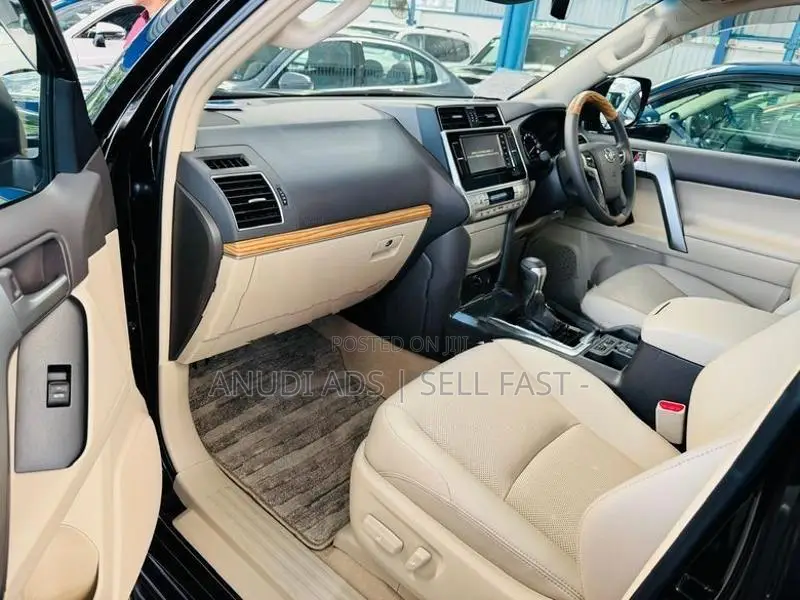 Toyota Land Cruiser Prado TRJ150 TX Limited un 2023