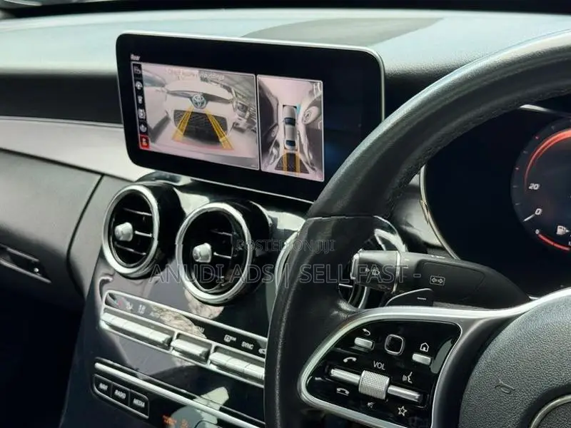 Mercedes Benz C200 AMG Premium 2ND DIMO 2020