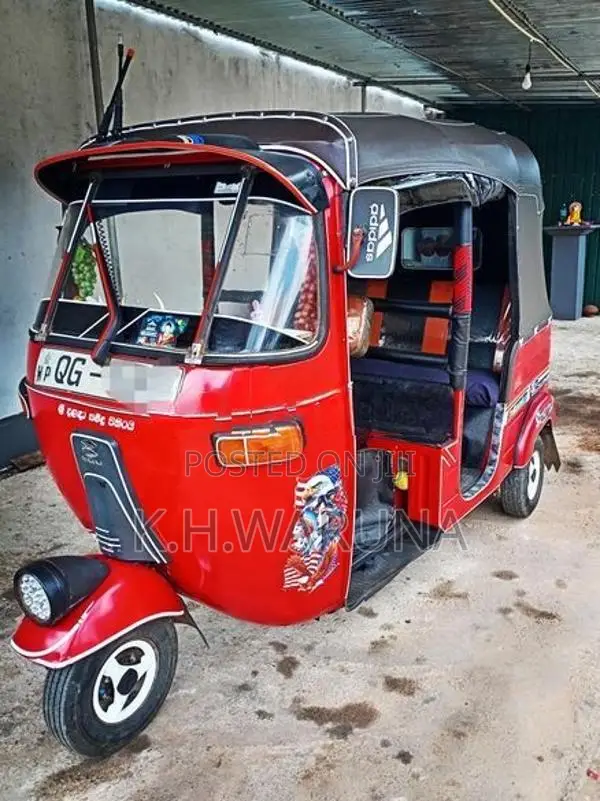 Bajaj RE 2009