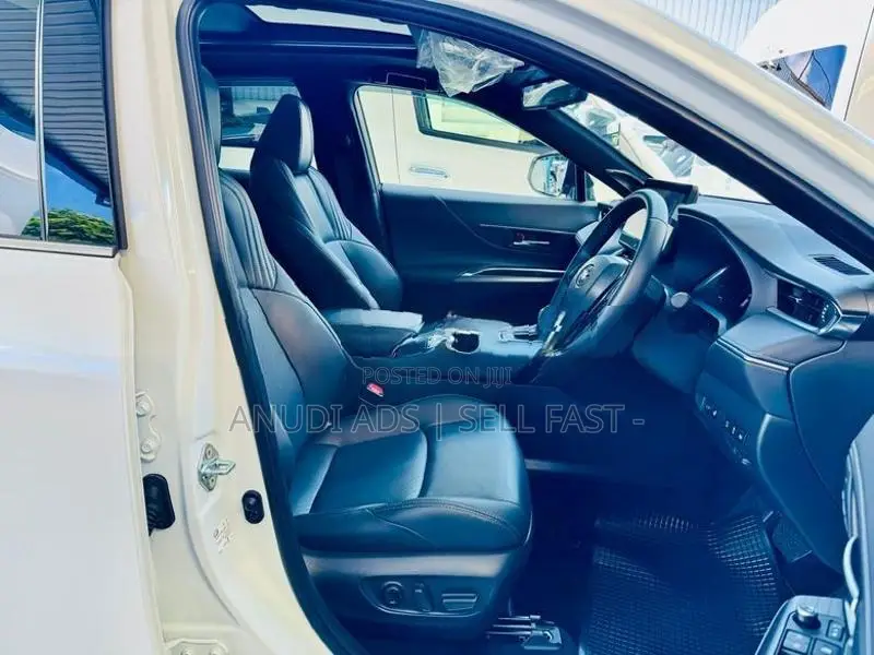 Toyota Harrier Z ONLY Petrol Higest 2025