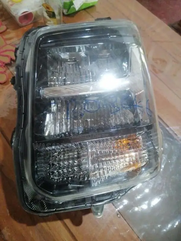 Suzuki Every DA 17v Head Light 2025