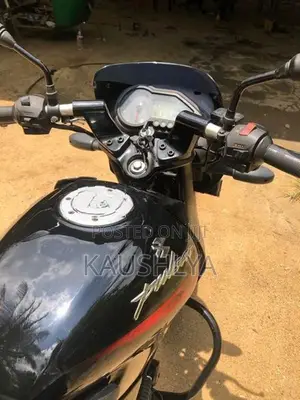 Bajaj Pulsar 150 2016