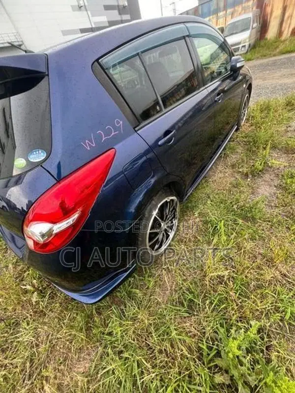 Nissan Tiida Hatcback Complete Body Kit with Spoiler