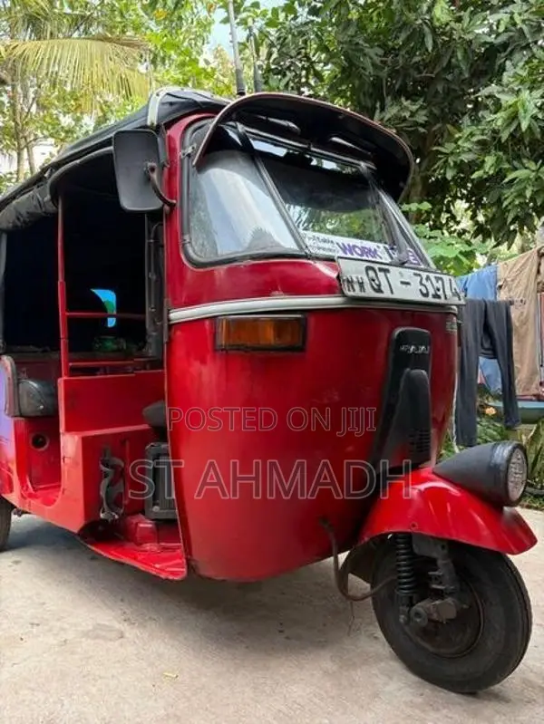 Bajaj RE 2009