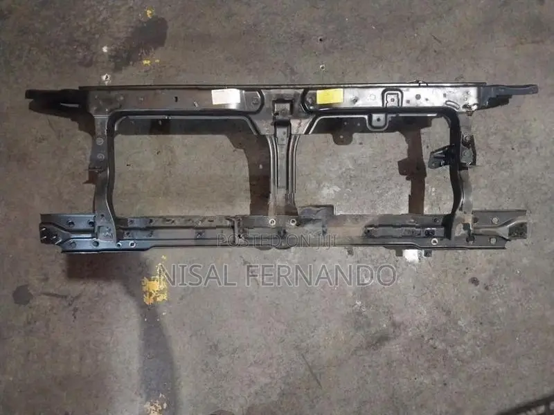 Nissan Navara D-40 Nose Cut Panel