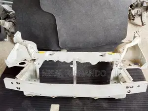 Toyota Prius 20 Nose Cut Panel