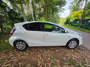 Toyota Aqua 2015