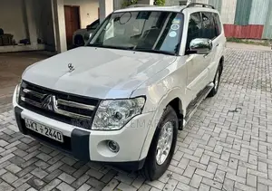 Mitsubishi Montero 2007
