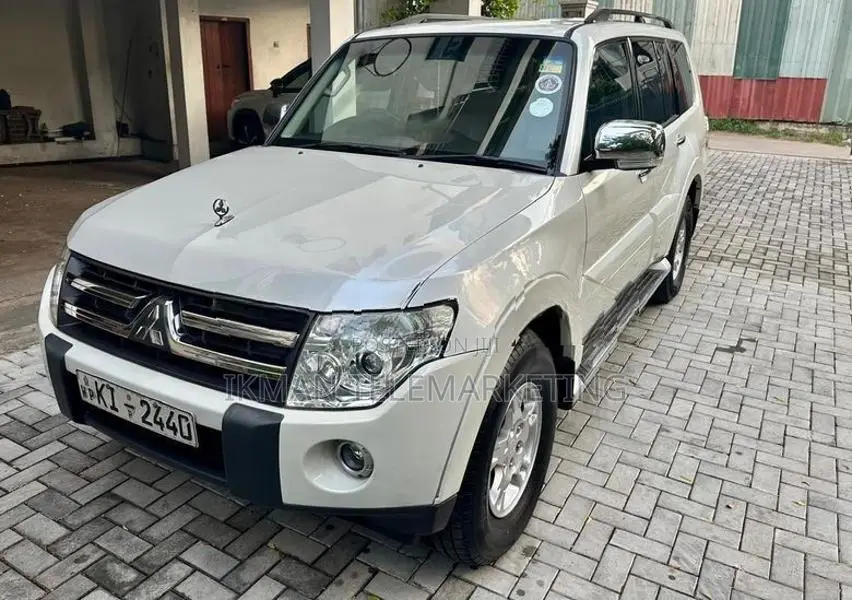 Mitsubishi Montero 2007
