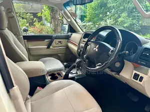 Mitsubishi Montero 2007