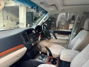 Mitsubishi Montero 2007