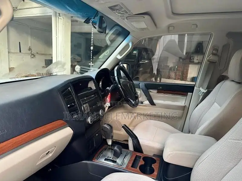 Mitsubishi Montero 2007