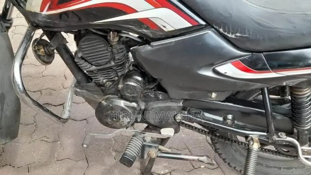 TVS Metro 2016