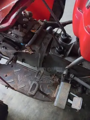 Massey Ferguson 135 DL 1995