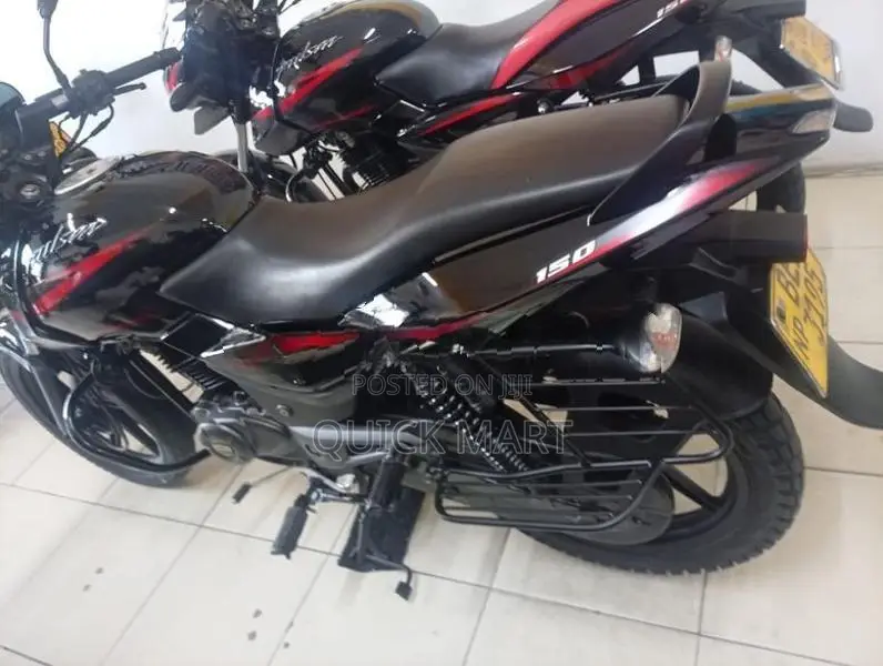 Bajaj Pulsar 150 2017