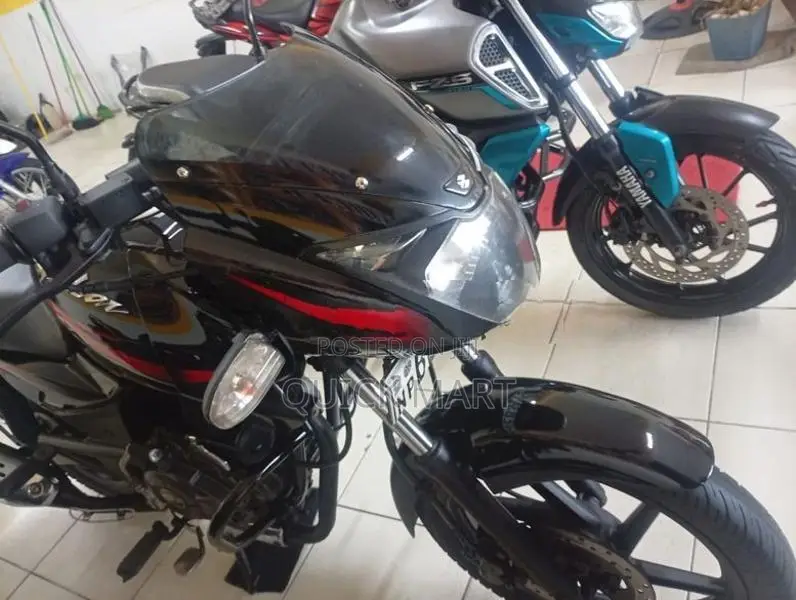 Bajaj Pulsar 150 2017