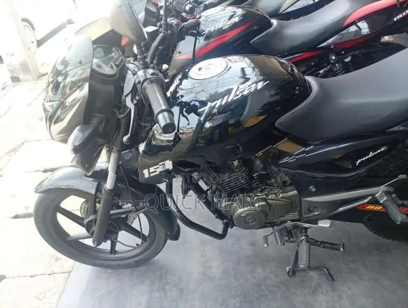 Bajaj Pulsar 150 2010