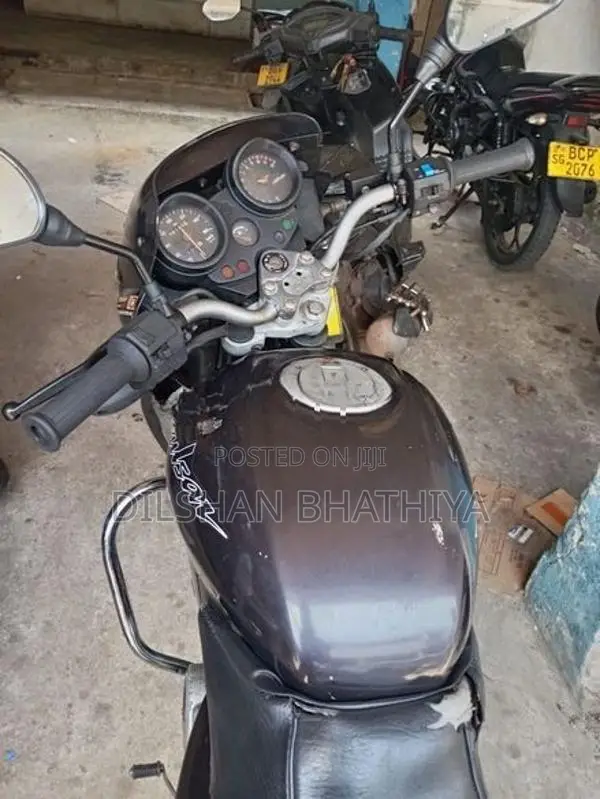 Bajaj Pulsar 180 2007