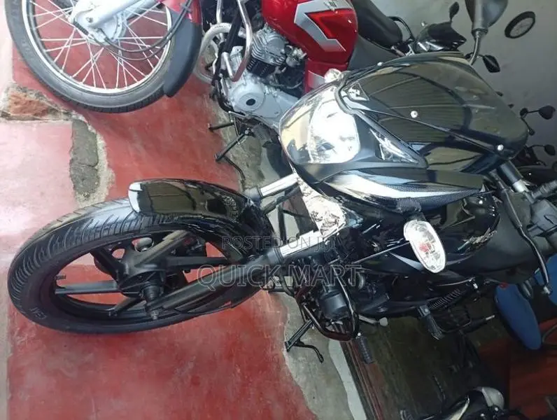 Bajaj Pulsar 150 2016