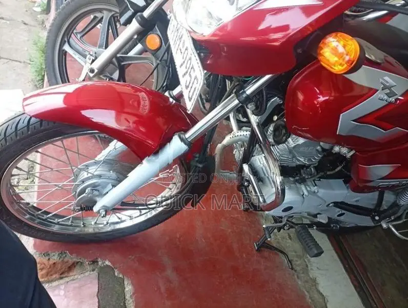 Bajaj CT100 2006