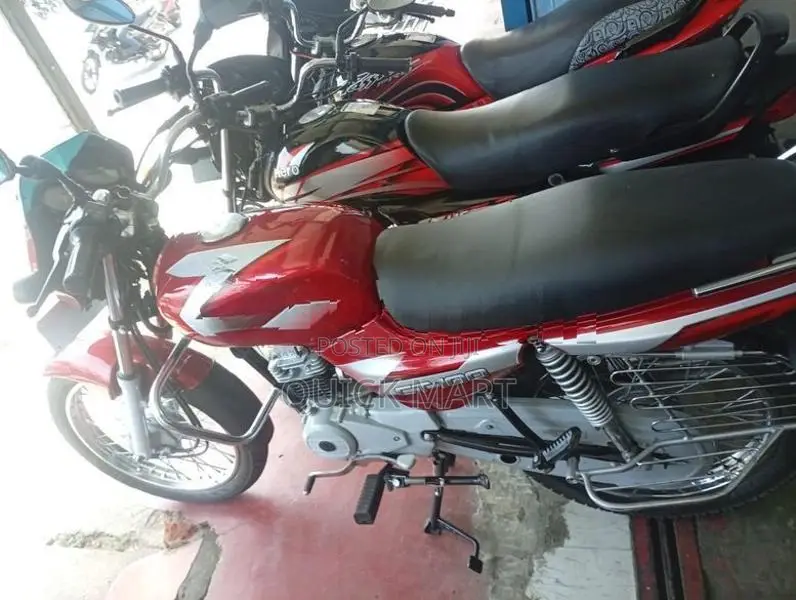 Bajaj CT100 2006