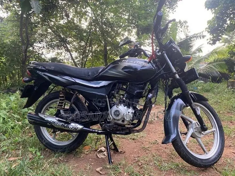 Bajaj Platina 100 2017