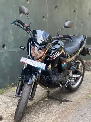 Yamaha FZ S 2011