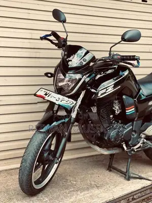 Yamaha FZ S 2011