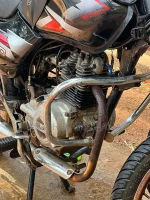 Bajaj CT100 2011