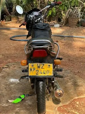 Bajaj CT100 2011