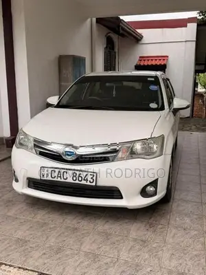 Toyota Axio Corolla 2014
