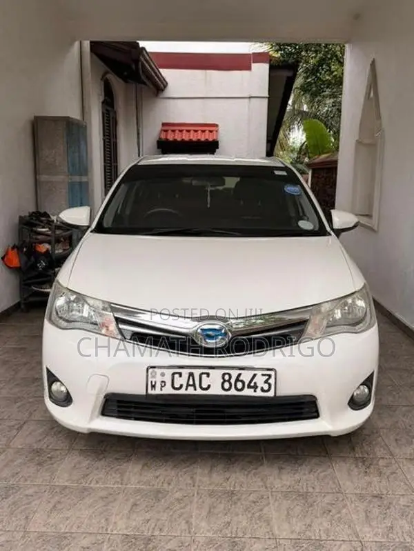 Toyota Axio Corolla 2014