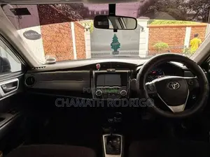 Toyota Axio Corolla 2014