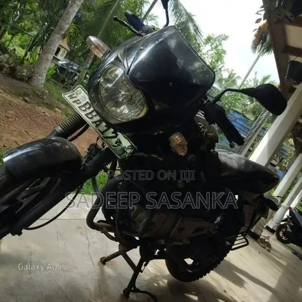 Bajaj Pulsar 150 2015