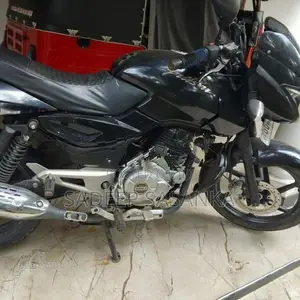 Bajaj Pulsar 150 2015